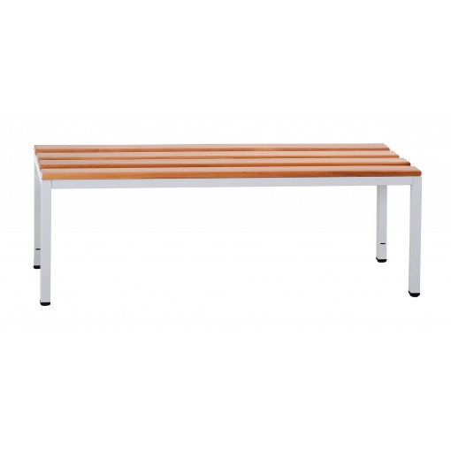 Chaise en bois 4 pieds
